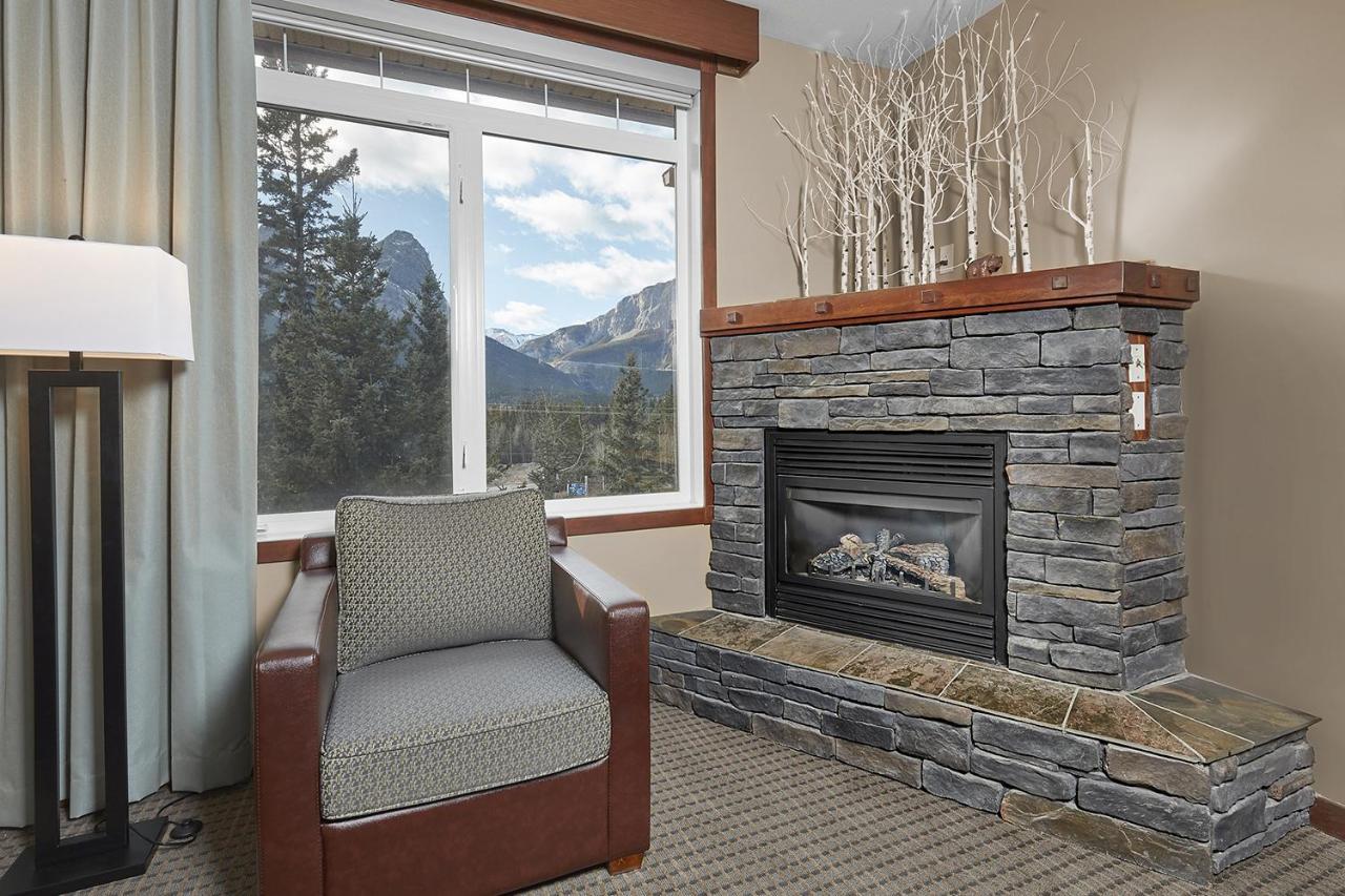 Mountain View Escape With Open Hot Tub, Views!! Villa Canmore Exteriör bild